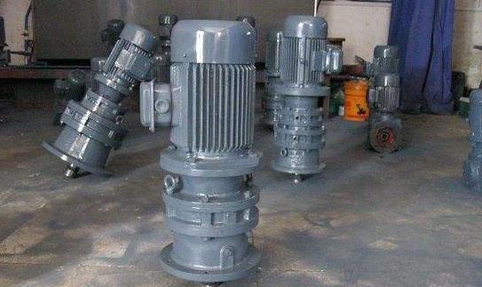 立式減速機(jī),齒輪減速機(jī),立式齒輪減速機(jī)的應(yīng)用與維護(hù)知識